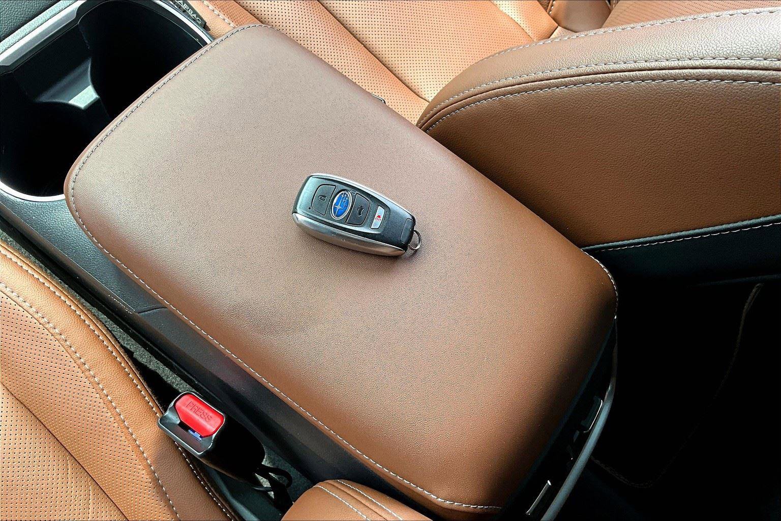 Used 2025 Subaru Outback Touring XT image 11