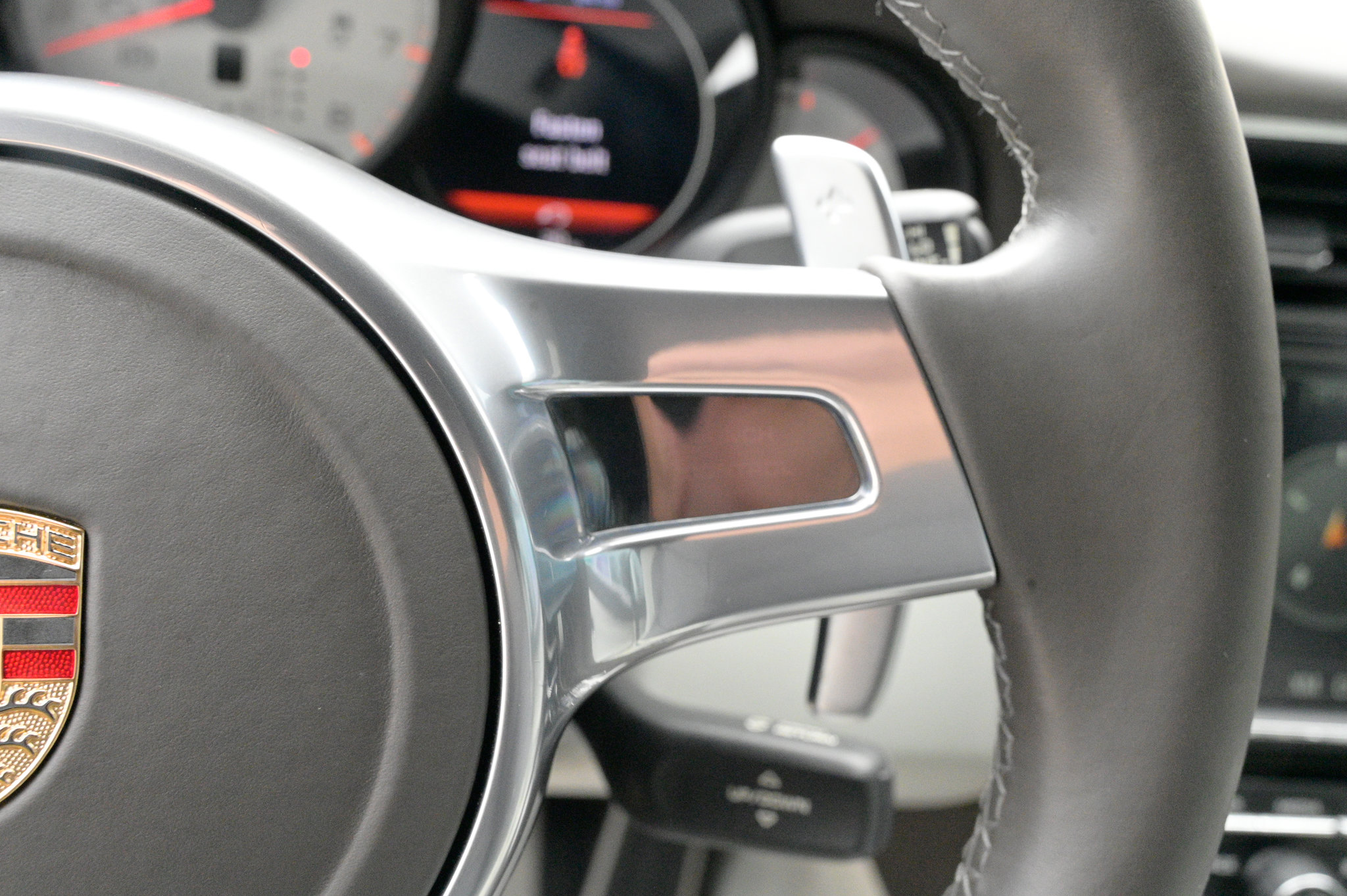 Used 2015 Porsche 911 Turbo image 27