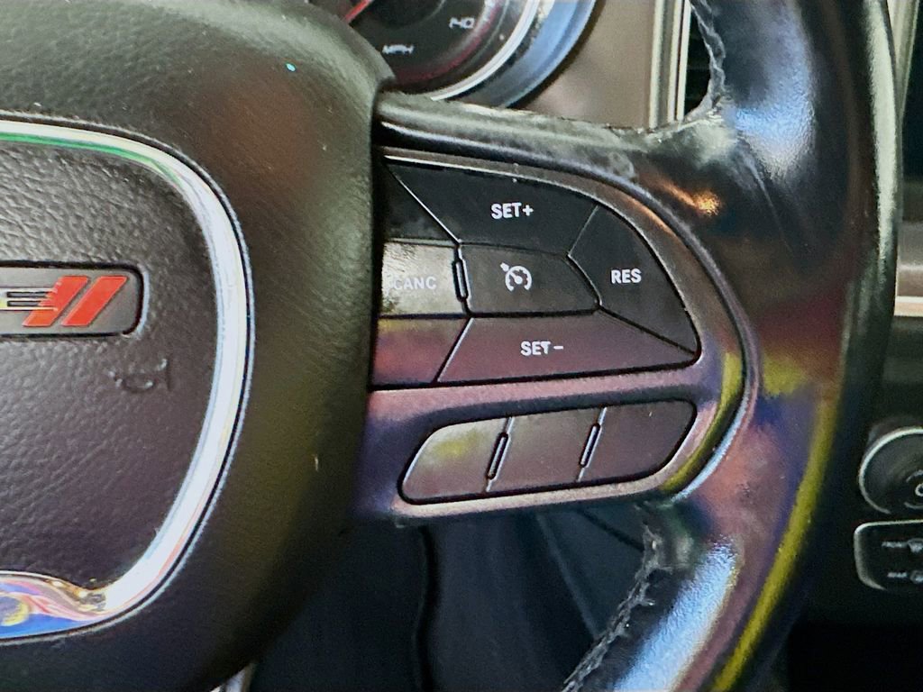 Used 2022 Dodge Charger SXT RWD image 25