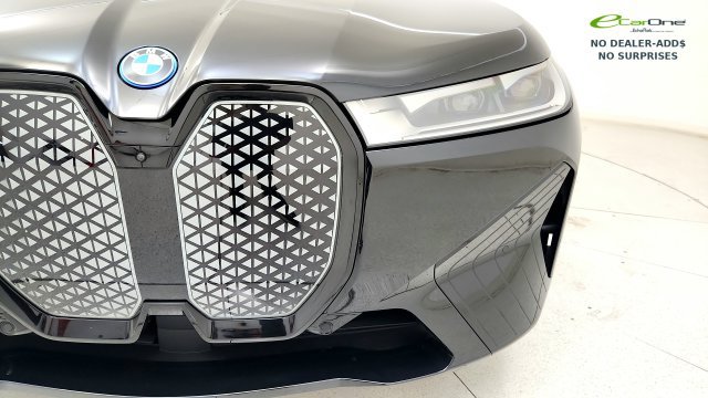 Used 2024 BMW iX xDrive50 w/ Sport Package AWD/4WD image 27