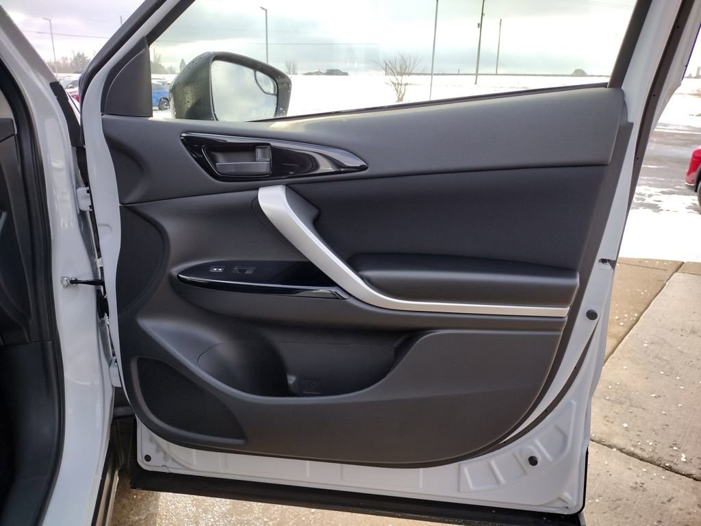 New 2026 Mitsubishi Eclipse Cross LE image 30