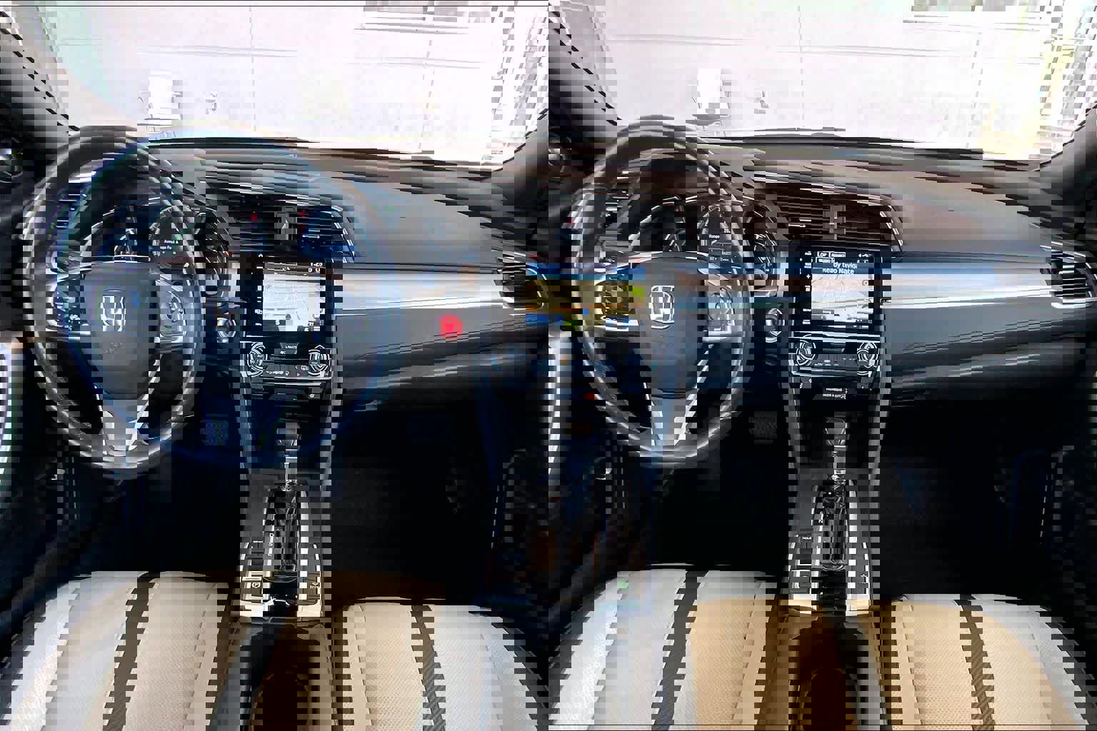 Used 2016 Honda Civic Touring image 16