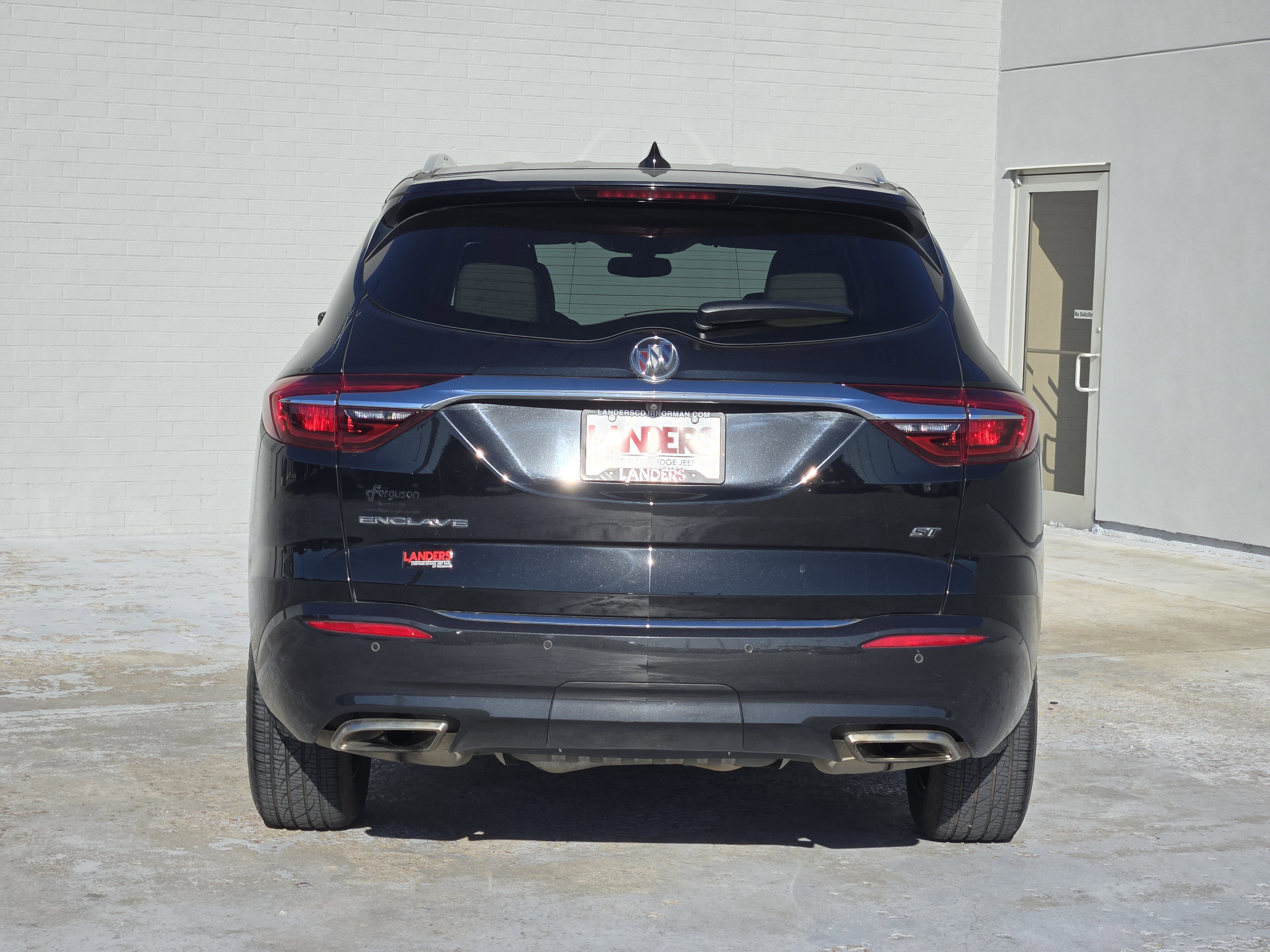 Used 2020 Buick Enclave Essence w/ Sport Touring Edition image 7