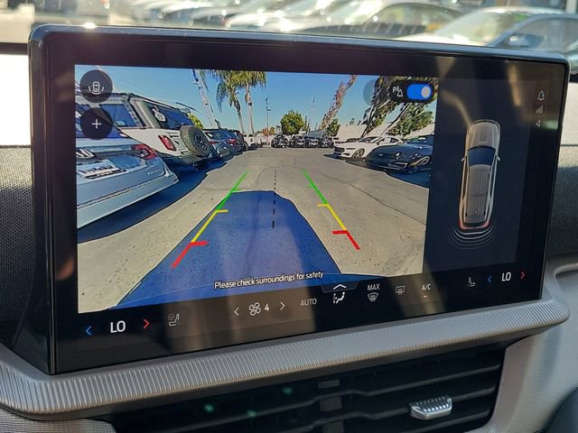 Used 2025 Ford Explorer Active w/ Active Comfort Package RWD image 8