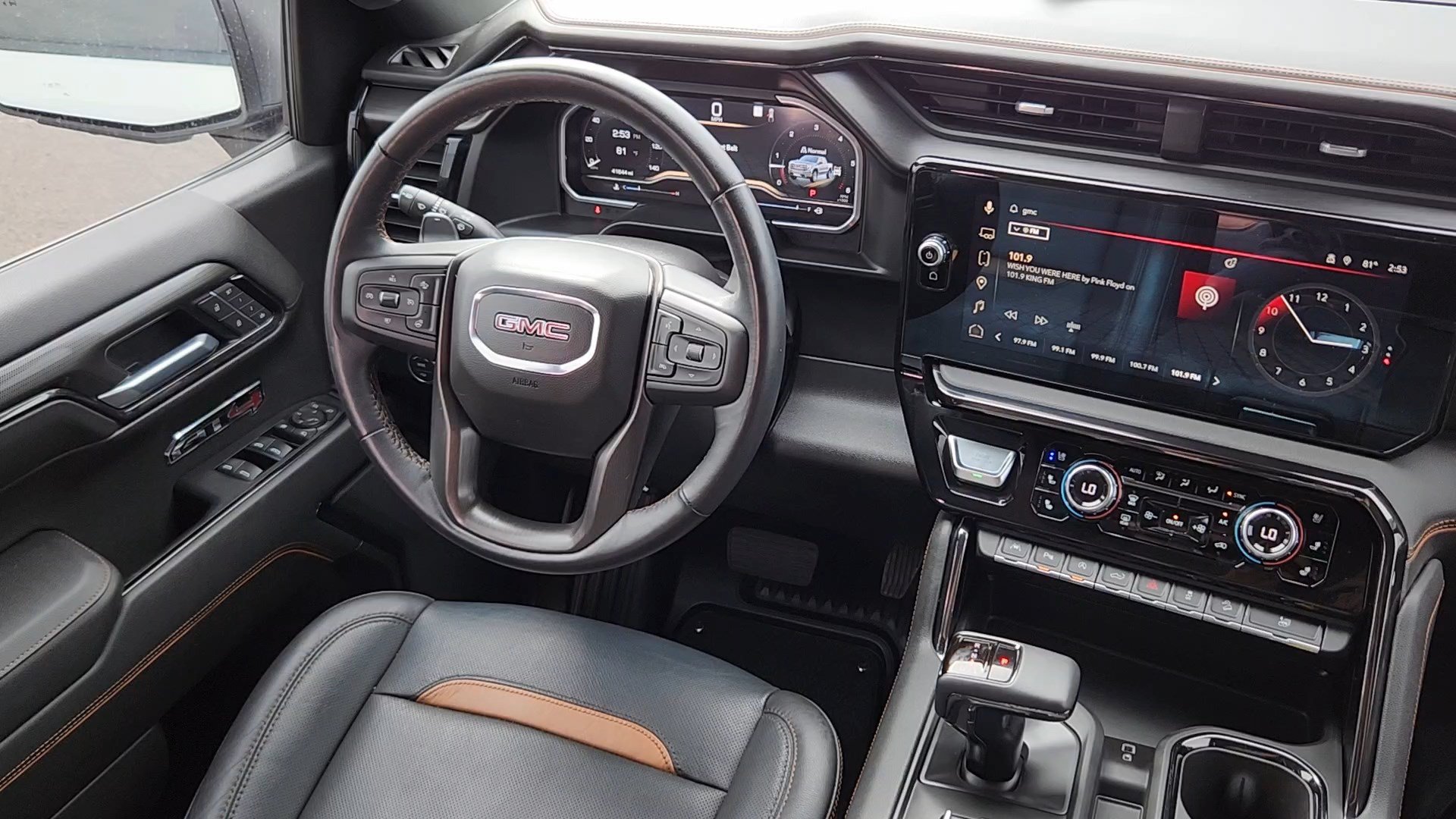 Used 2022 GMC Sierra 1500 AT4 w/ AT4 Premium Package AWD/4WD image 5