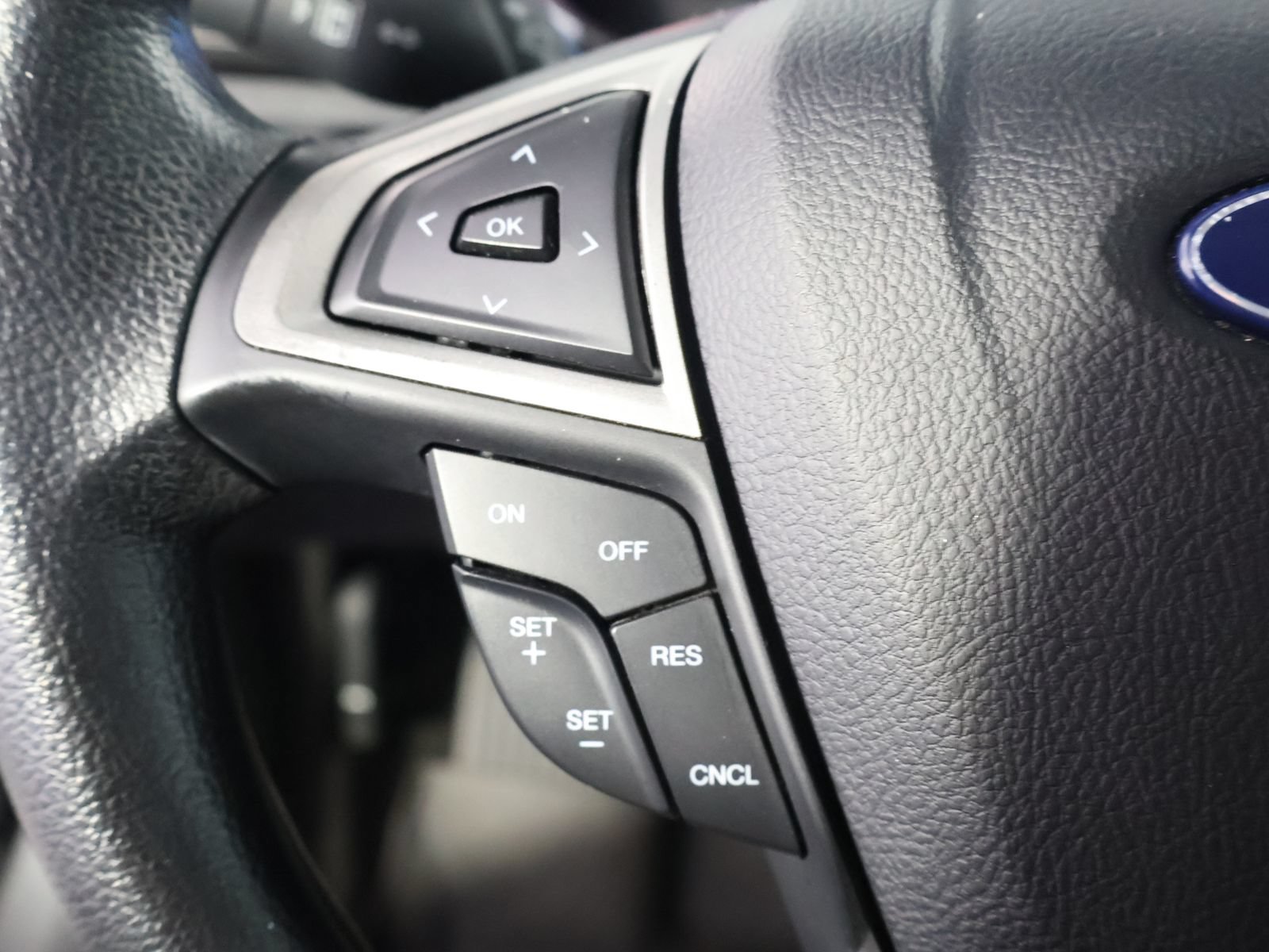 Used 2020 Ford Fusion SE FWD image 31