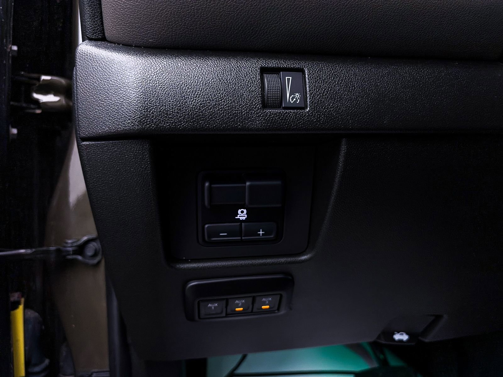 Used 2023 Chevrolet Colorado ZR2 w/ ZR2 Convenience Package III image 19