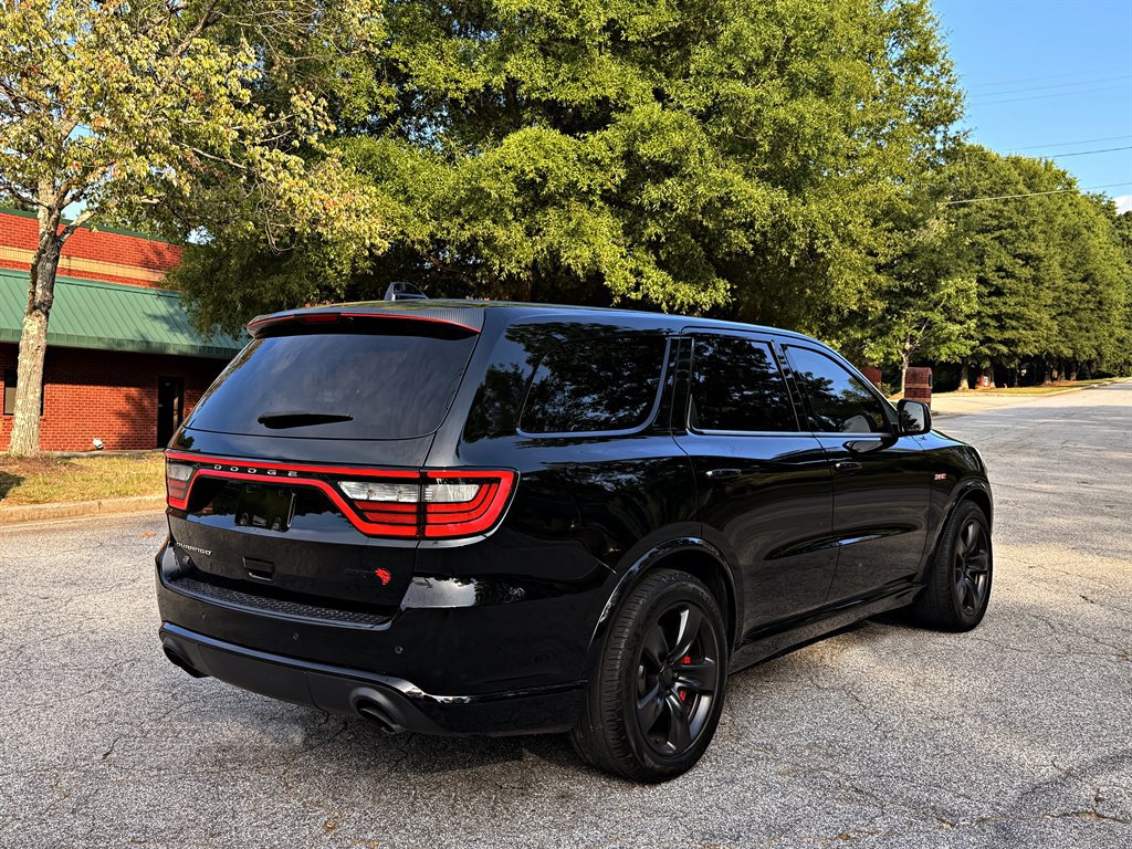Used 2018 Dodge Durango SRT w/ Technology Group AWD/4WD image 5