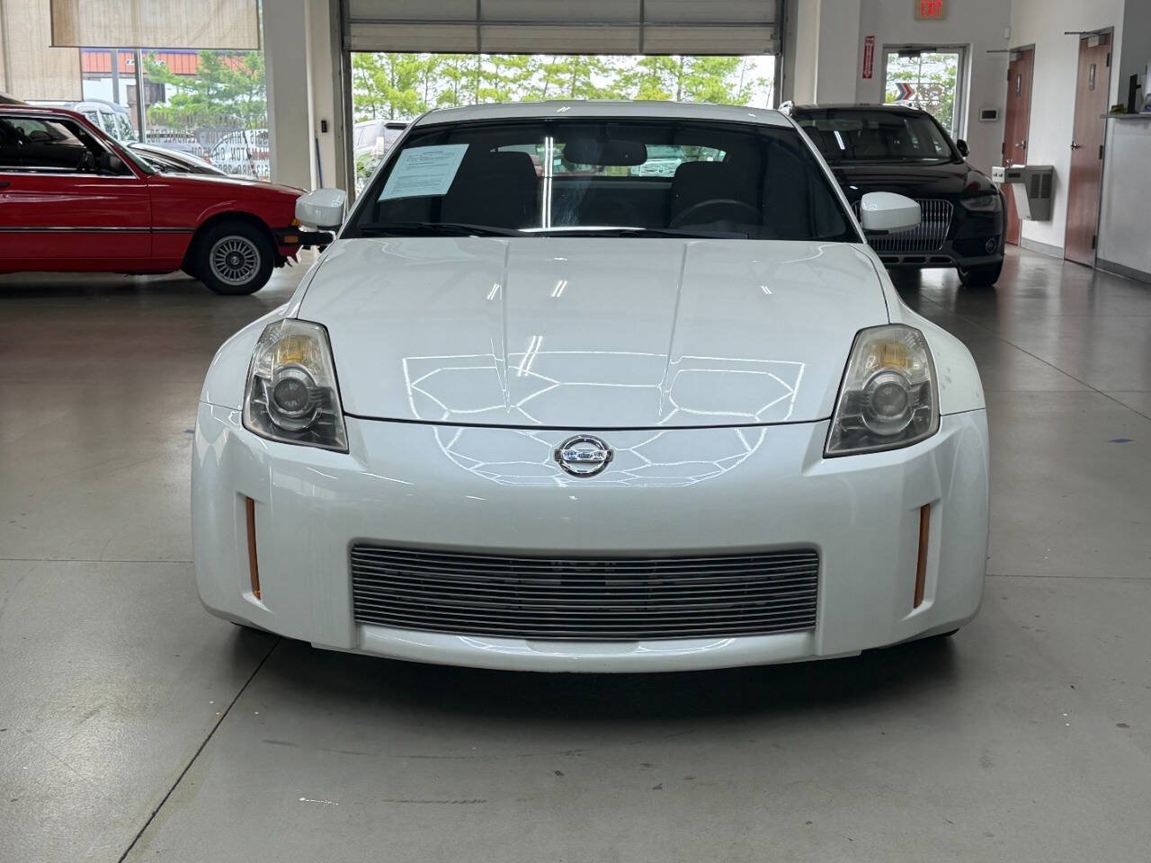 Used 2006 Nissan 350Z Enthusiast w/ (N93) Cargo Convenience Pkg RWD image 6