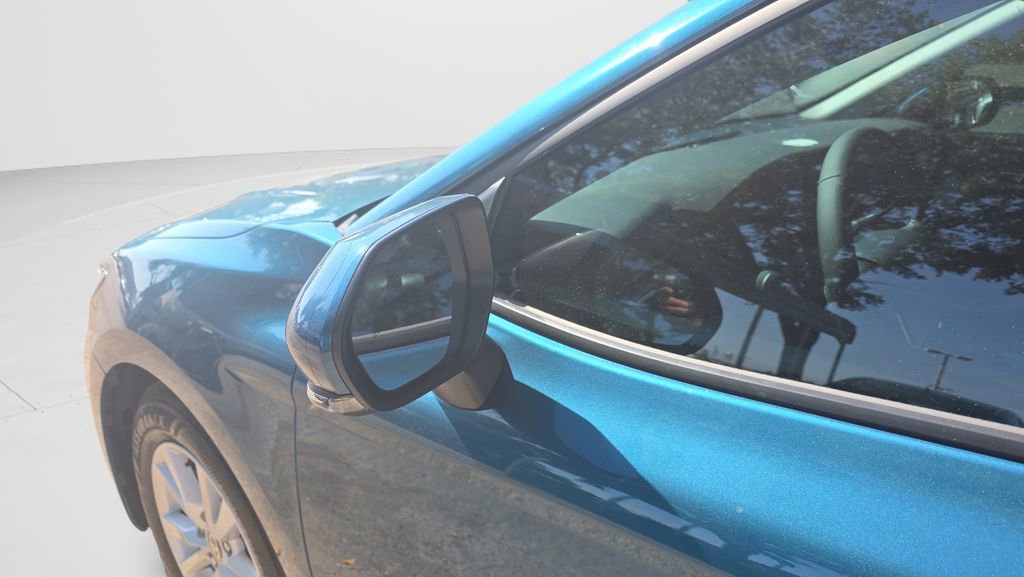 Used 2025 Toyota Camry Hybrid FWD image 27