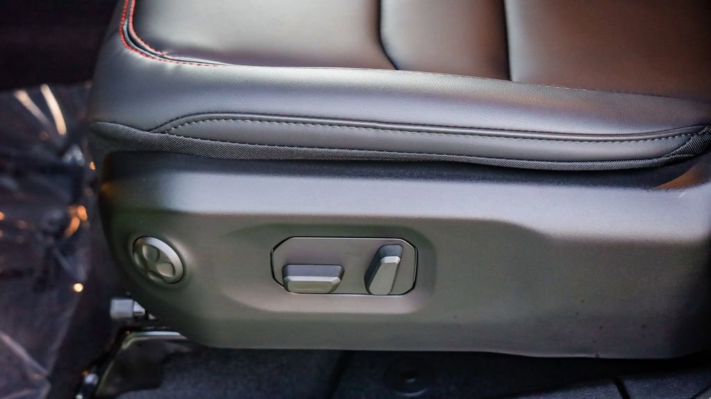 New 2025 Jeep Wrangler Unlimited Rubicon image 23