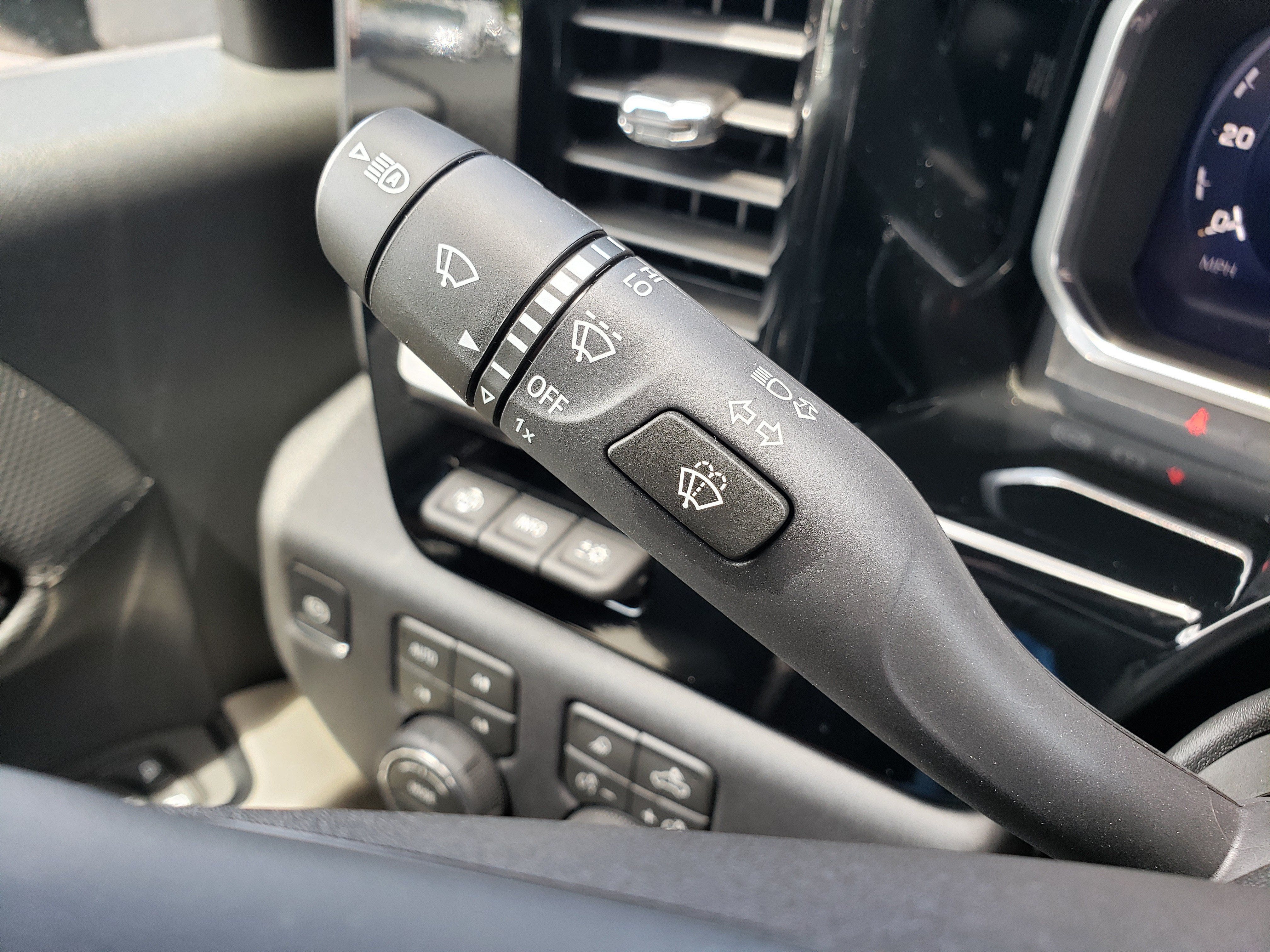 New 2026 Chevrolet Silverado 2500 ZR2 w/ LPO, Dark Essentials Package AWD/4WD image 18