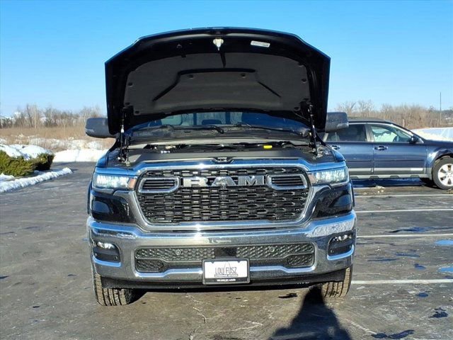 New 2026 RAM 1500 4x4 Crew Cab image 20