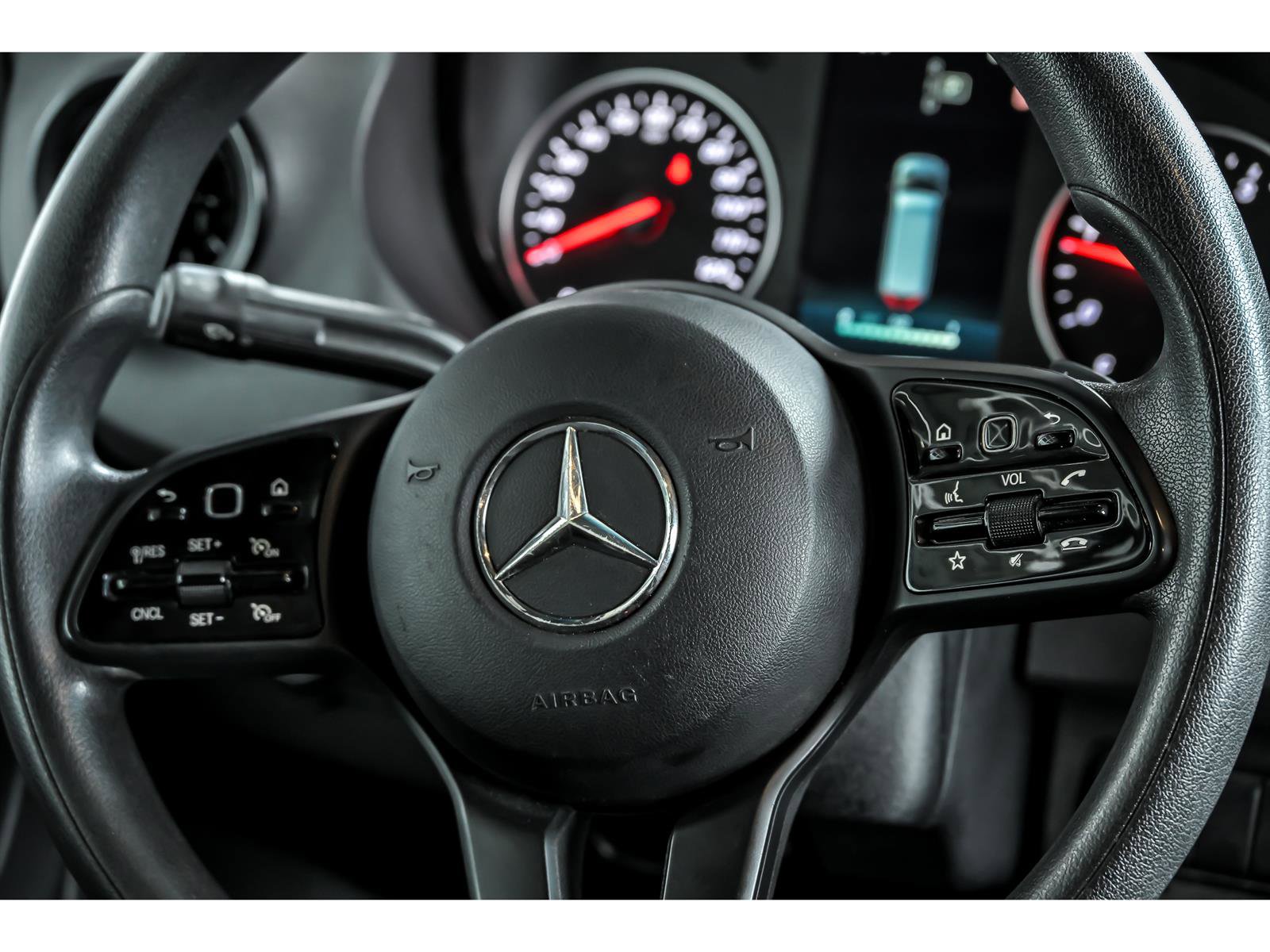 Used 2023 Mercedes-Benz Sprinter 2500 image 11