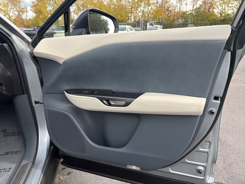 Used 2023 Lexus RZ 450e Premium image 25