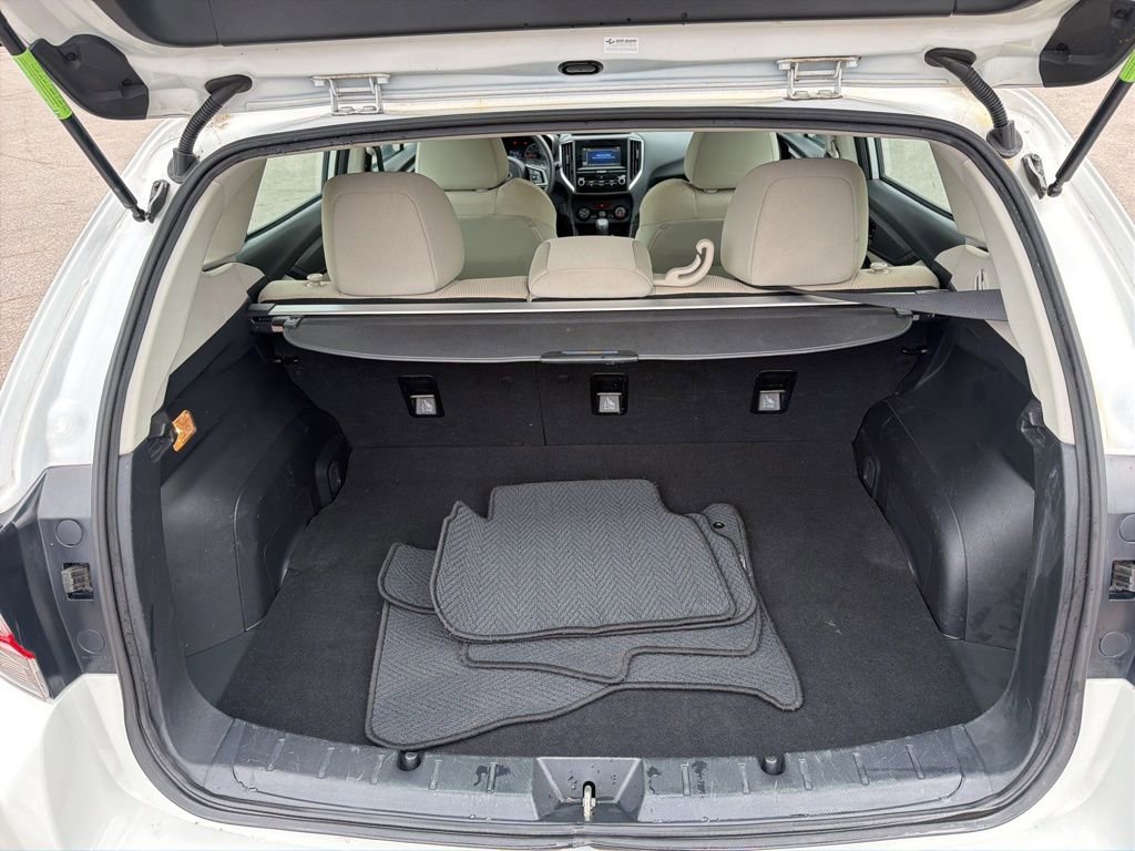 Used 2017 Subaru Impreza 2.0i Premium image 24