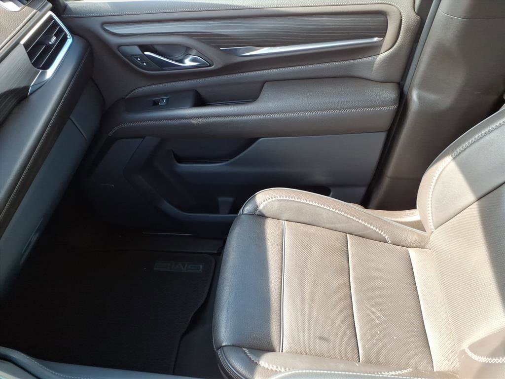 Used 2021 GMC Yukon Denali w/ Advanced Technology Package RWD image 30