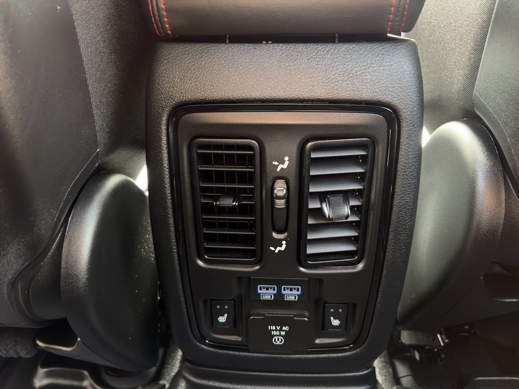 Used 2024 Dodge Durango R/T w/ Blacktop Package AWD/4WD image 18