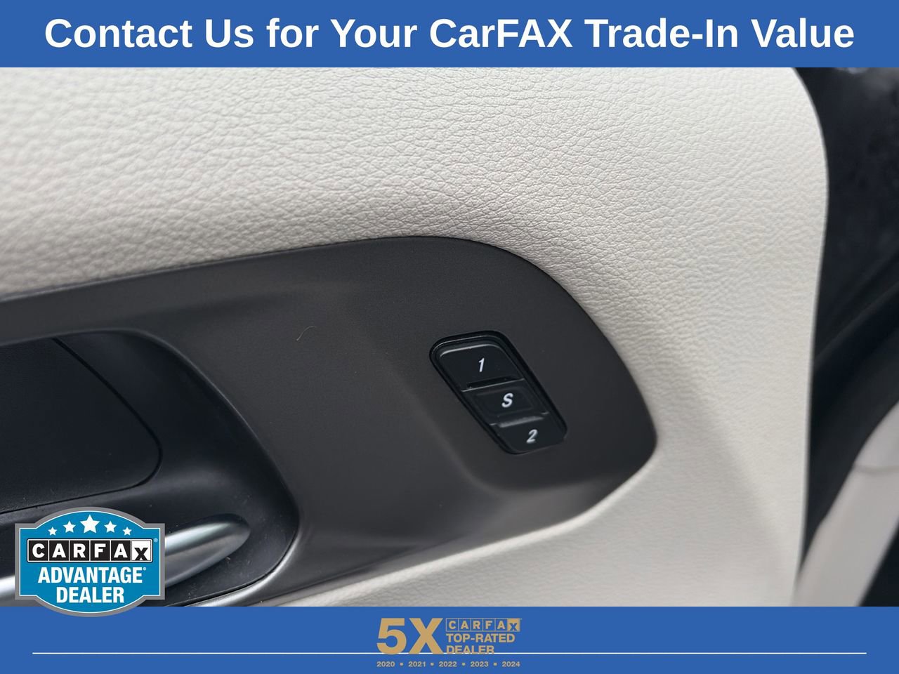 Used 2022 Chrysler Pacifica Touring-L FWD image 27