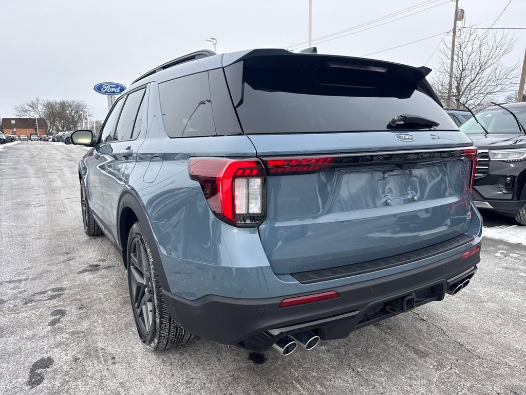 Used 2025 Ford Explorer ST w/ Sun And Sound Package image 9