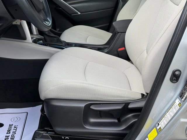 Used 2022 Toyota Corolla Cross L FWD image 14