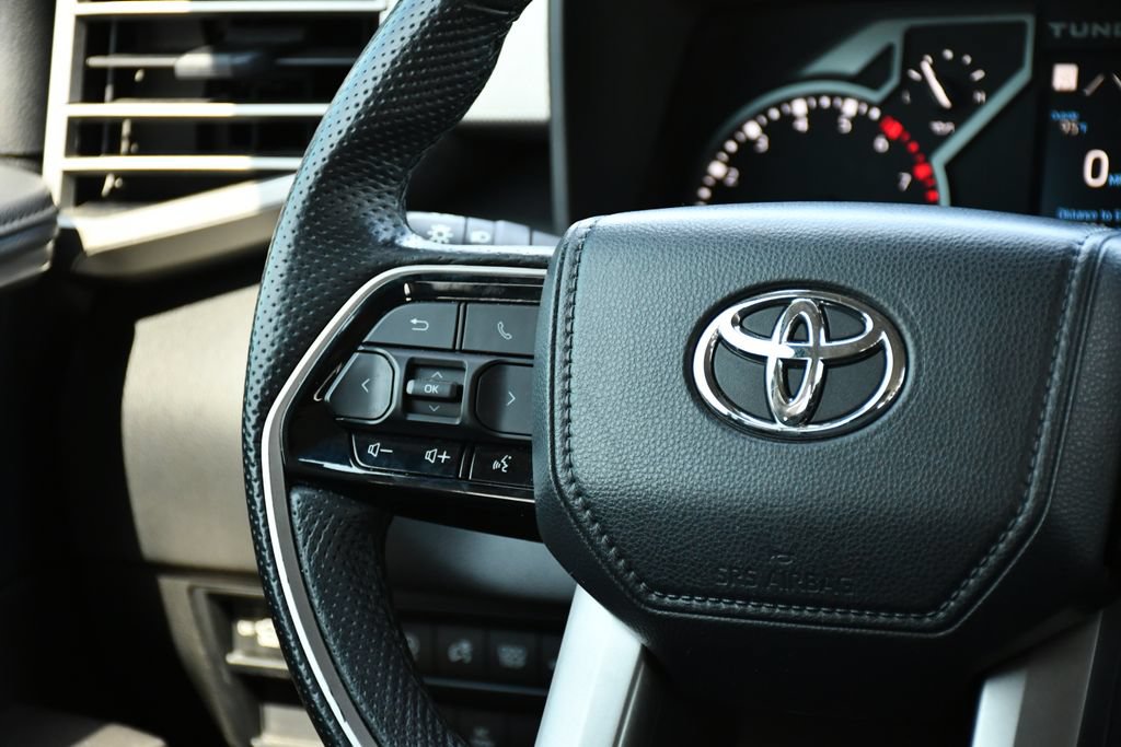 Used 2022 Toyota Tundra Limited AWD/4WD image 30