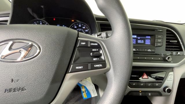 Used 2017 Hyundai Elantra SE FWD image 26