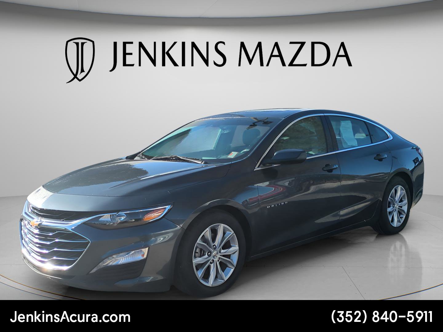 Used 2019 Chevrolet Malibu Hybrid w/ Leather Package image 4