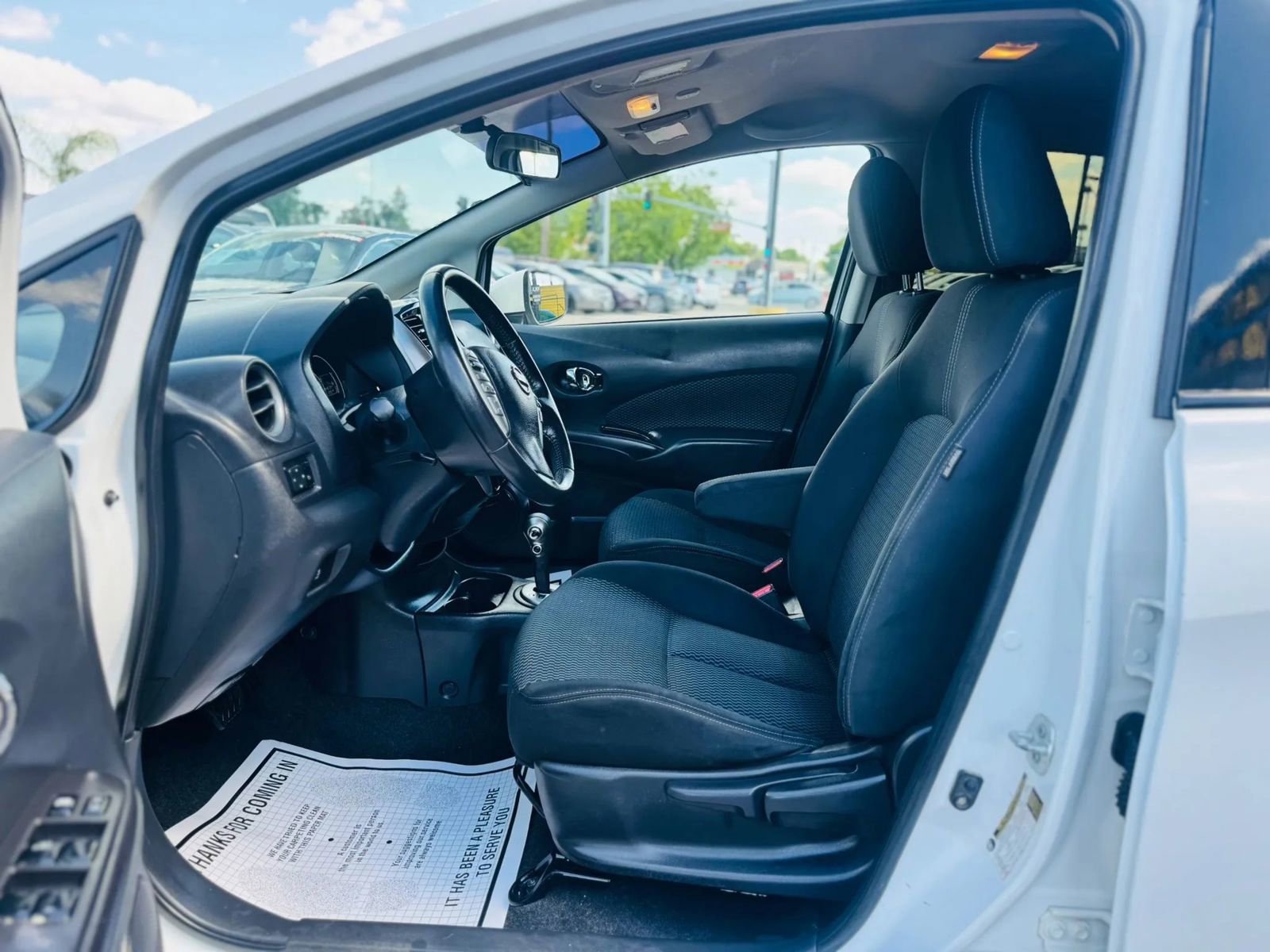 Used 2016 Nissan Versa Note SV FWD image 10