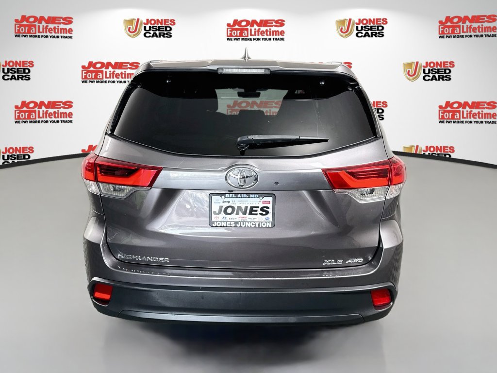 Certified 2019 Toyota Highlander XLE AWD/4WD image 15