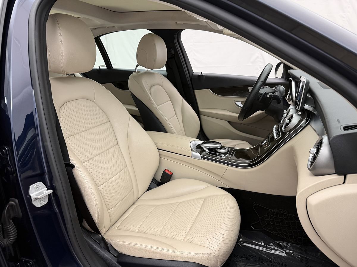 Used 2015 Mercedes-Benz C 300 4MATIC Sedan image 24