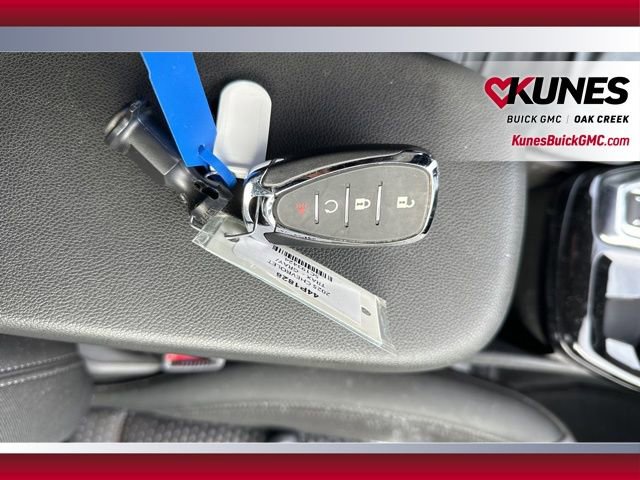 Used 2025 Chevrolet Trax LT image 24