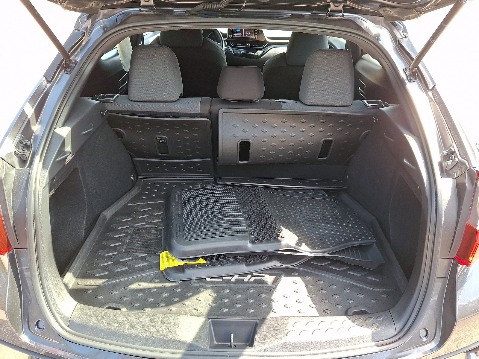 Used 2021 Toyota C-HR Nightshade image 28