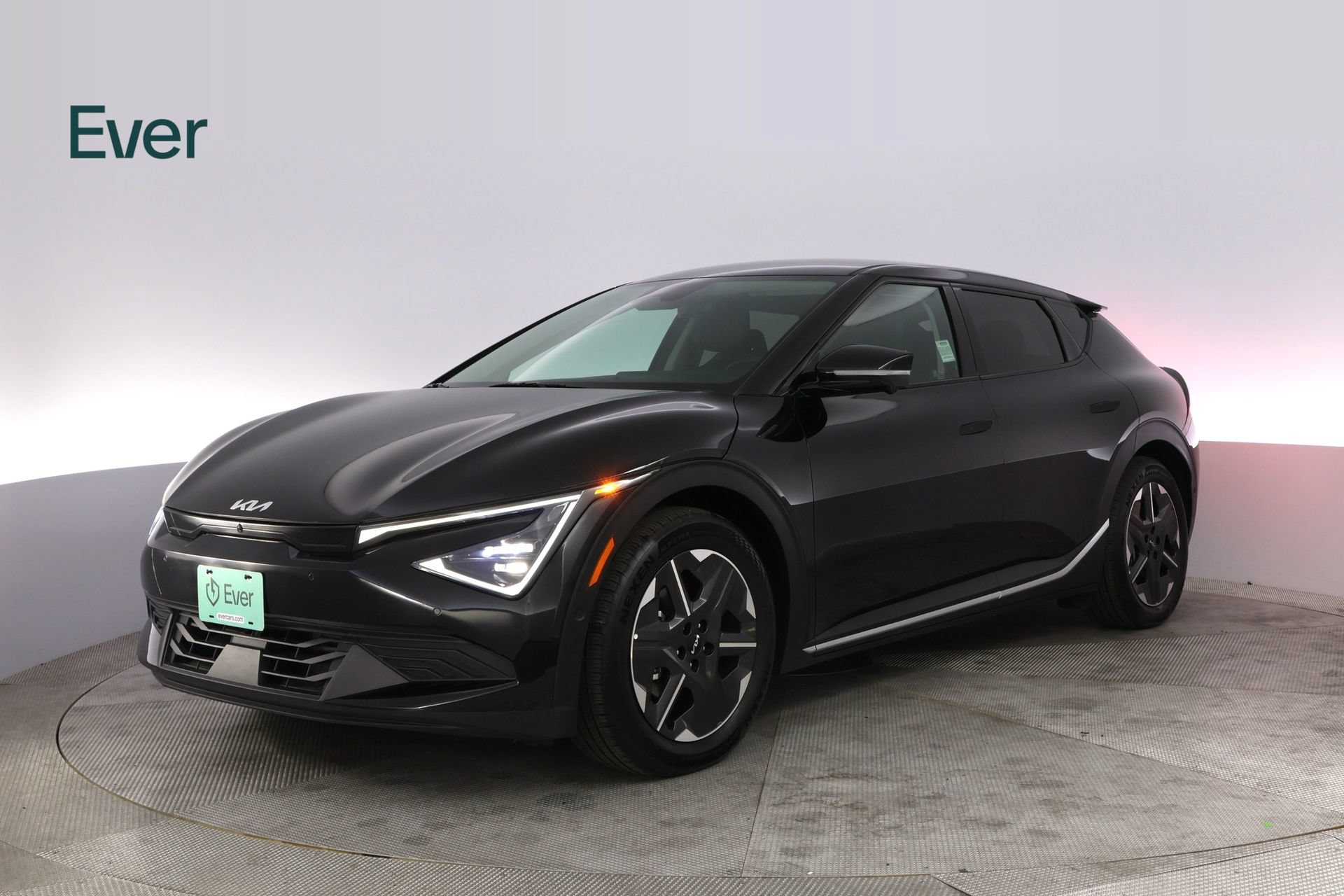 Used 2025 Kia EV6 Light w/ Light LR Technology Package RWD image 2