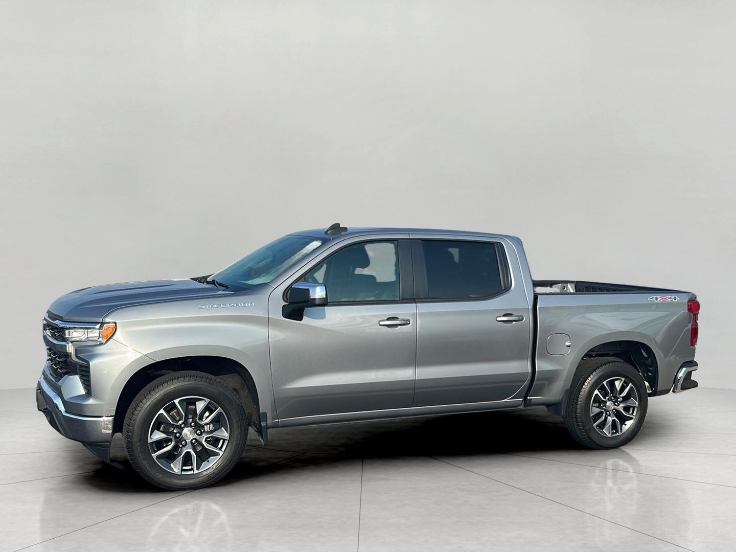 Certified 2023 Chevrolet Silverado 1500 LT AWD/4WD image 4