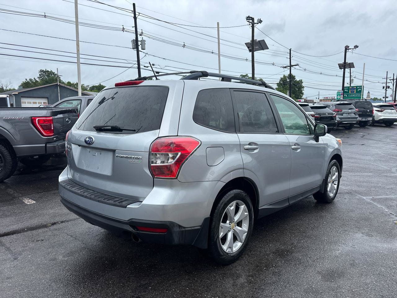 Used 2015 Subaru Forester 2.5i Premium w/ Popular Package #2 AWD/4WD image 6