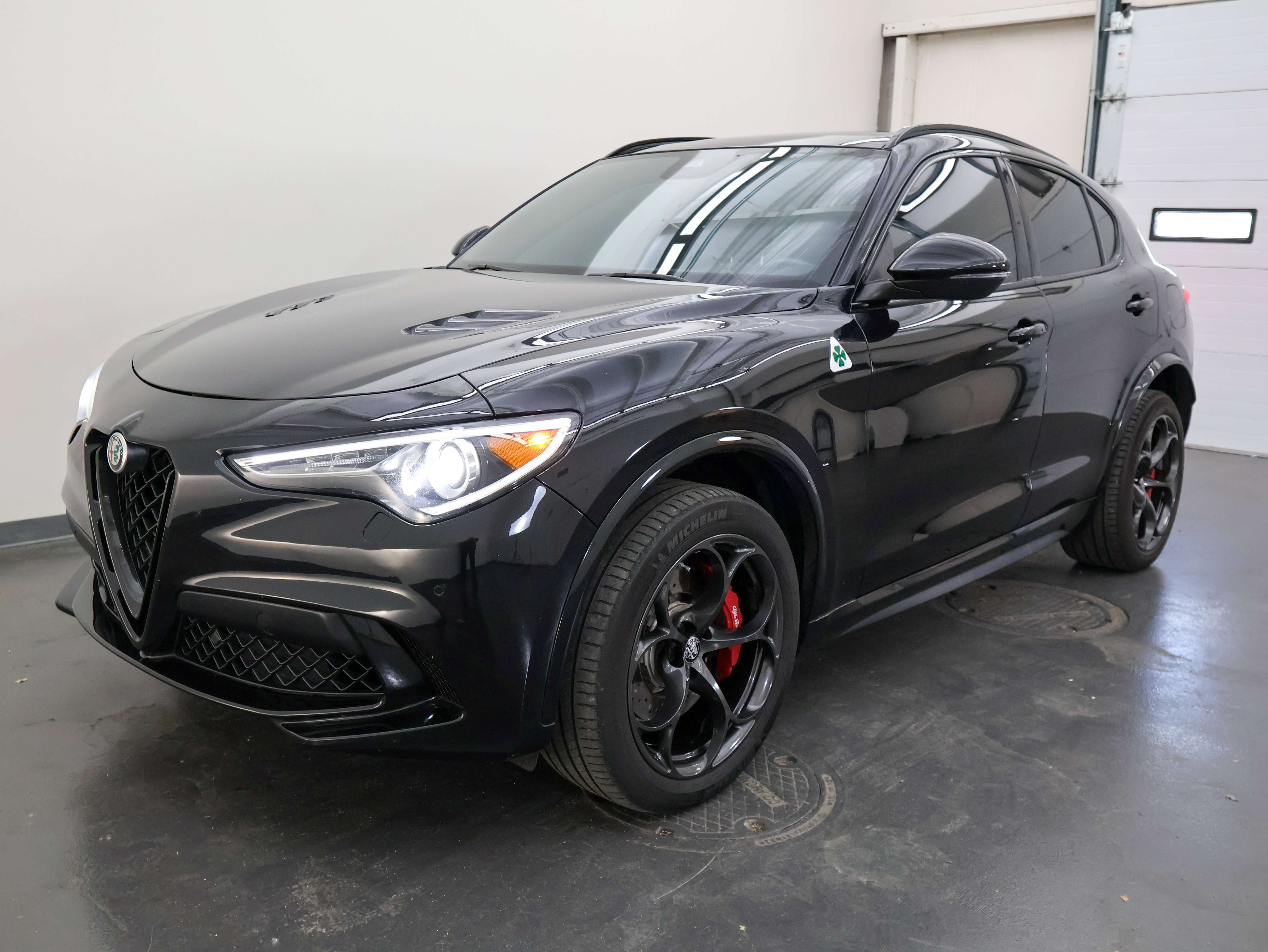 Used 2022 Alfa Romeo Stelvio Quadrifoglio w/ Active Assist Plus Package AWD/4WD image 7