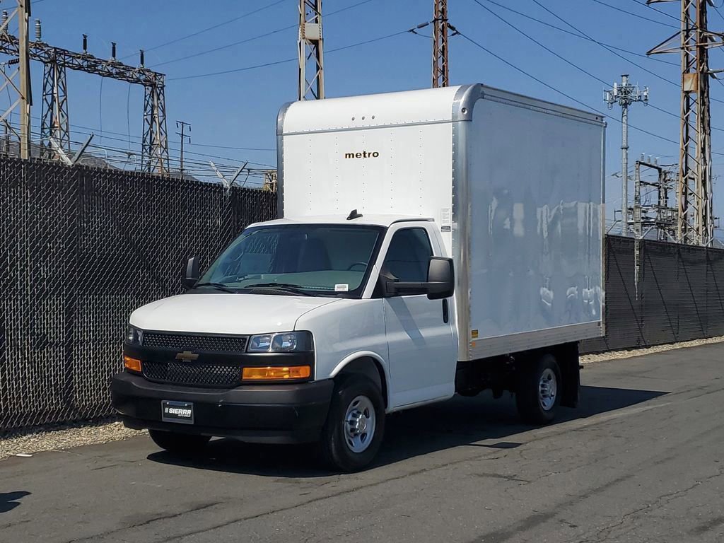 New 2025 Chevrolet Express 3500 w/ Power Convenience Package image 8