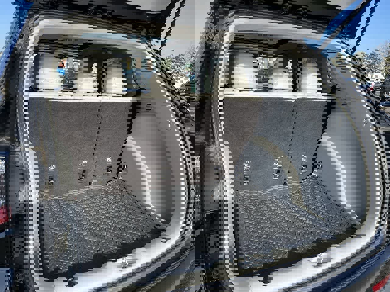 Used 2018 Jeep Compass Limited w/ Navigation Group image 17