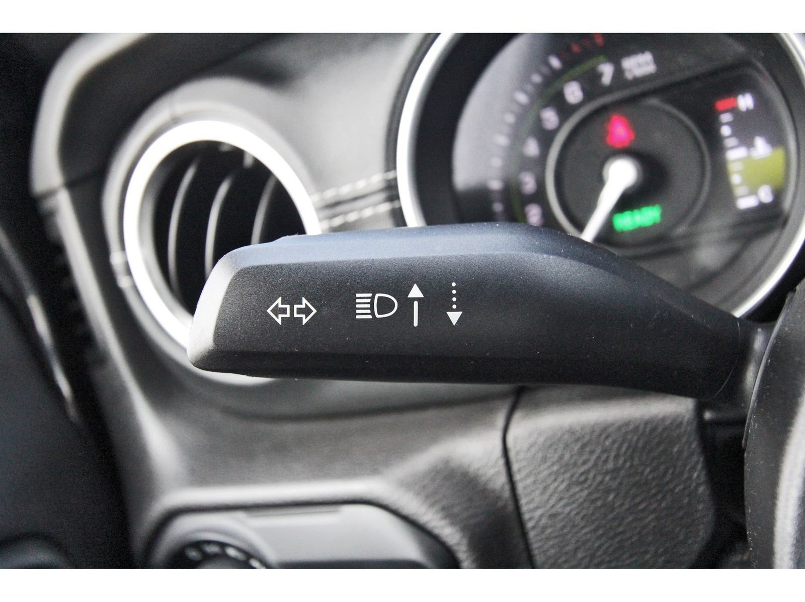 Used 2023 Jeep Wrangler Unlimited Sahara AWD/4WD image 20