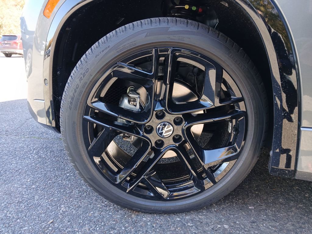 New 2026 Volkswagen Tiguan SE R-Line image 26