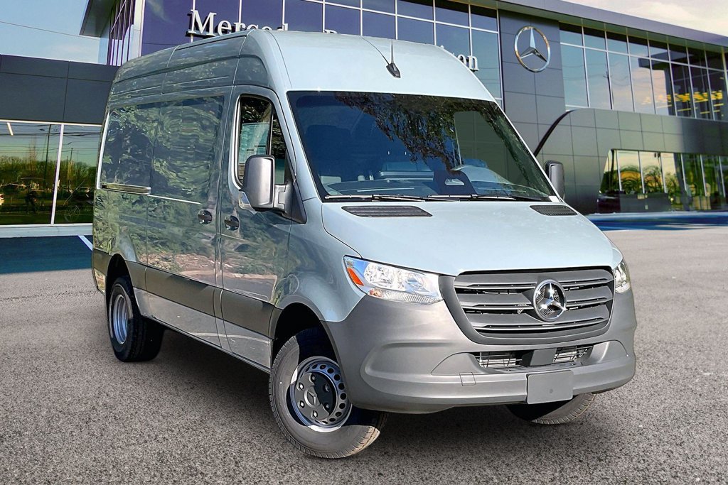 New 2026 Mercedes-Benz Sprinter 4500 image 1