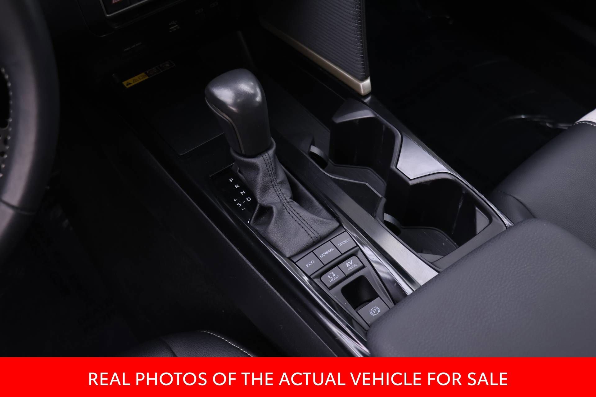 Certified 2025 Toyota Camry SE w/ Convenience Package FWD image 12