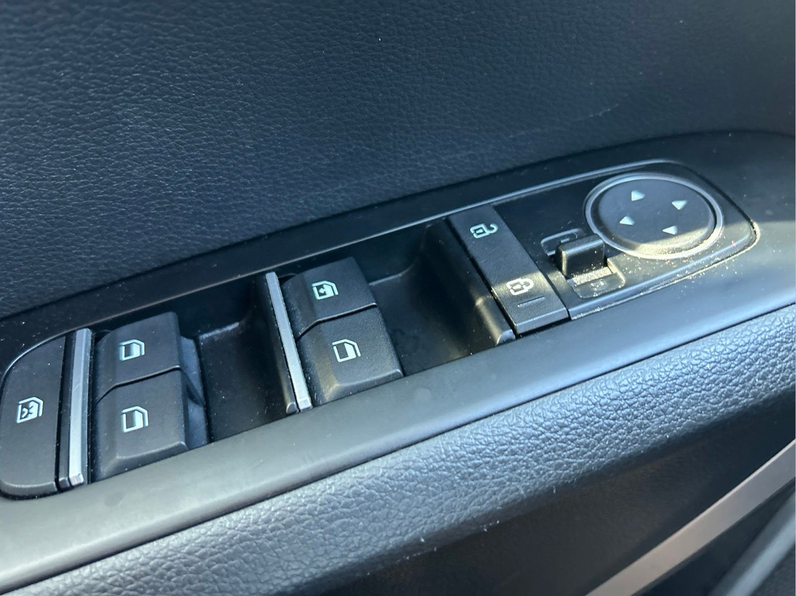 Used 2020 Kia Soul LX FWD image 24