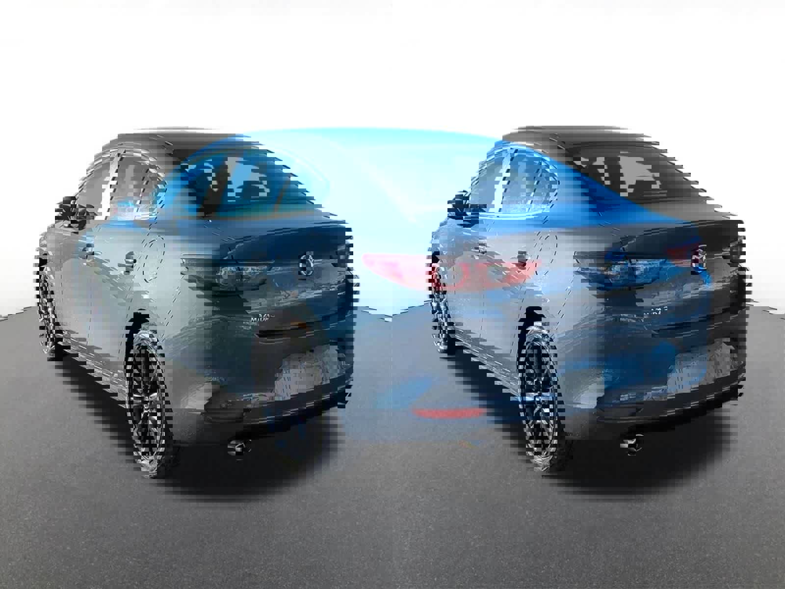 New 2026 MAZDA MAZDA3 Hatchback w/Premium Plus Pkg image 4