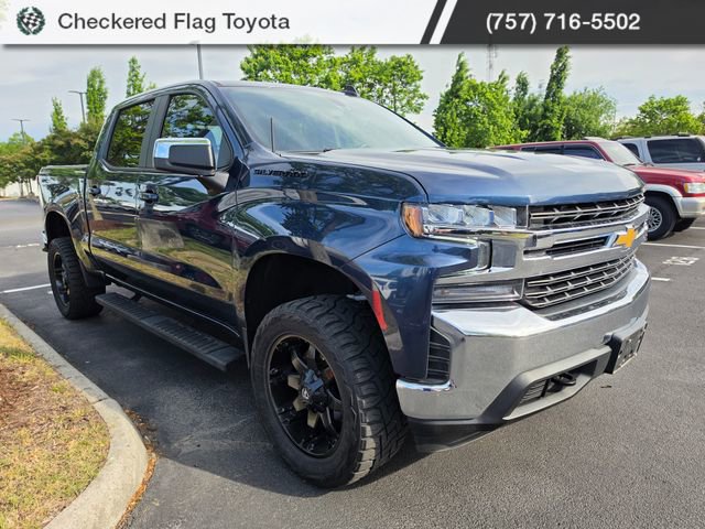 Used 2022 Chevrolet Silverado 1500 LT AWD/4WD image 3