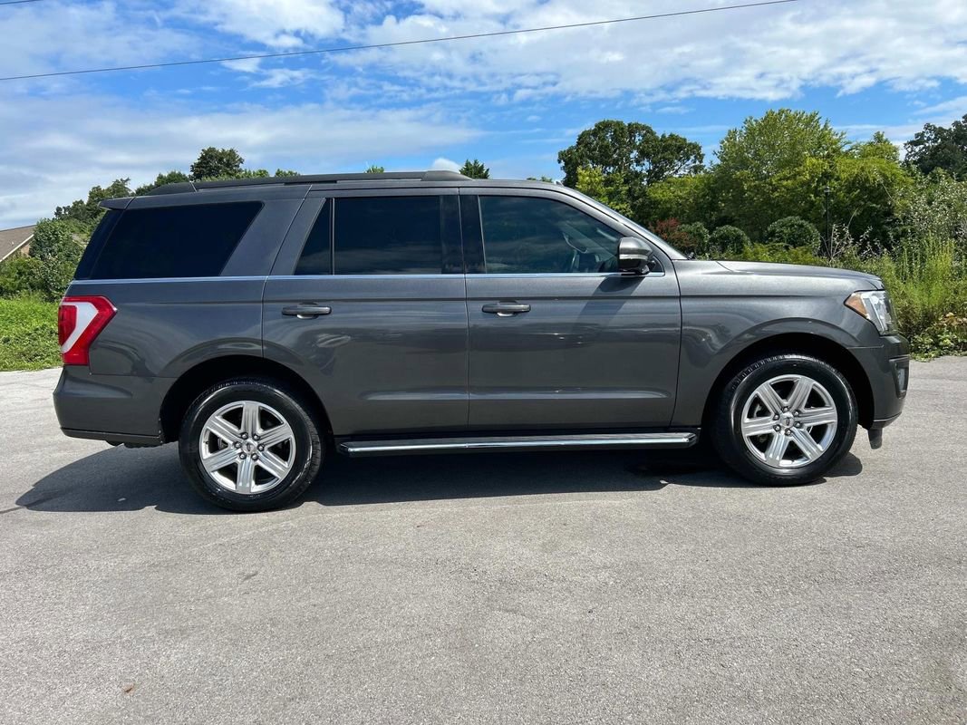Used 2020 Ford Expedition XLT w/ Equipment Group 202A image 2