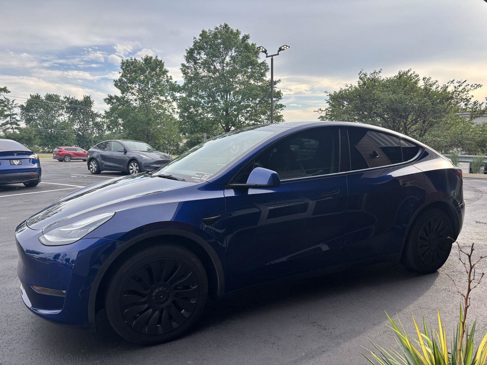 Used 2021 Tesla Model Y Long Range AWD/4WD image 6