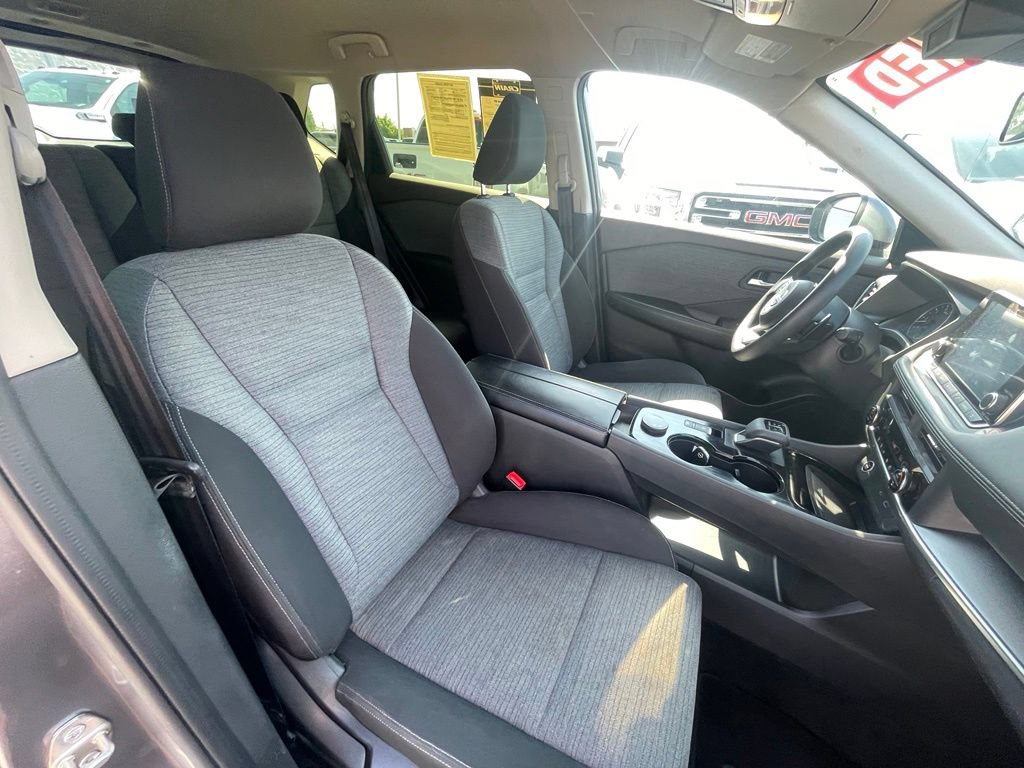 Used 2023 Nissan Rogue SV AWD/4WD image 28