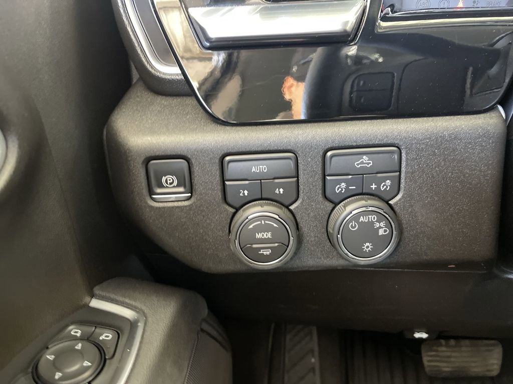 Used 2026 Chevrolet Silverado 1500 LT image 18